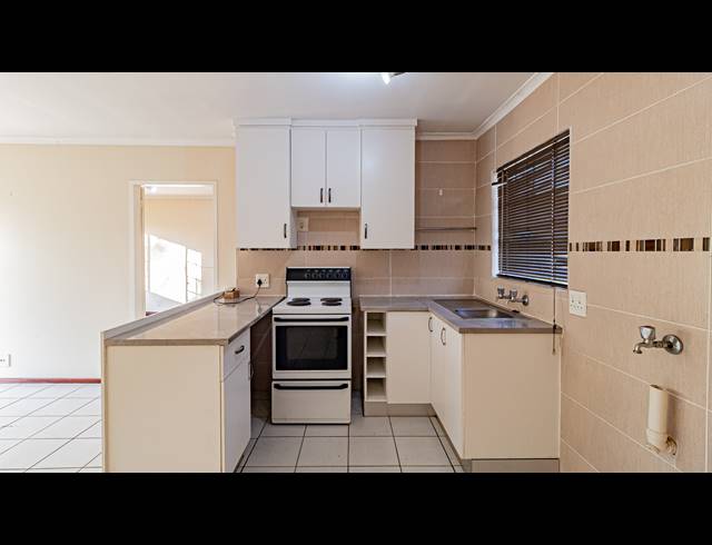 1 BEDROOM APARTMENT FOR SALE IN WELTEVREDEN PARK